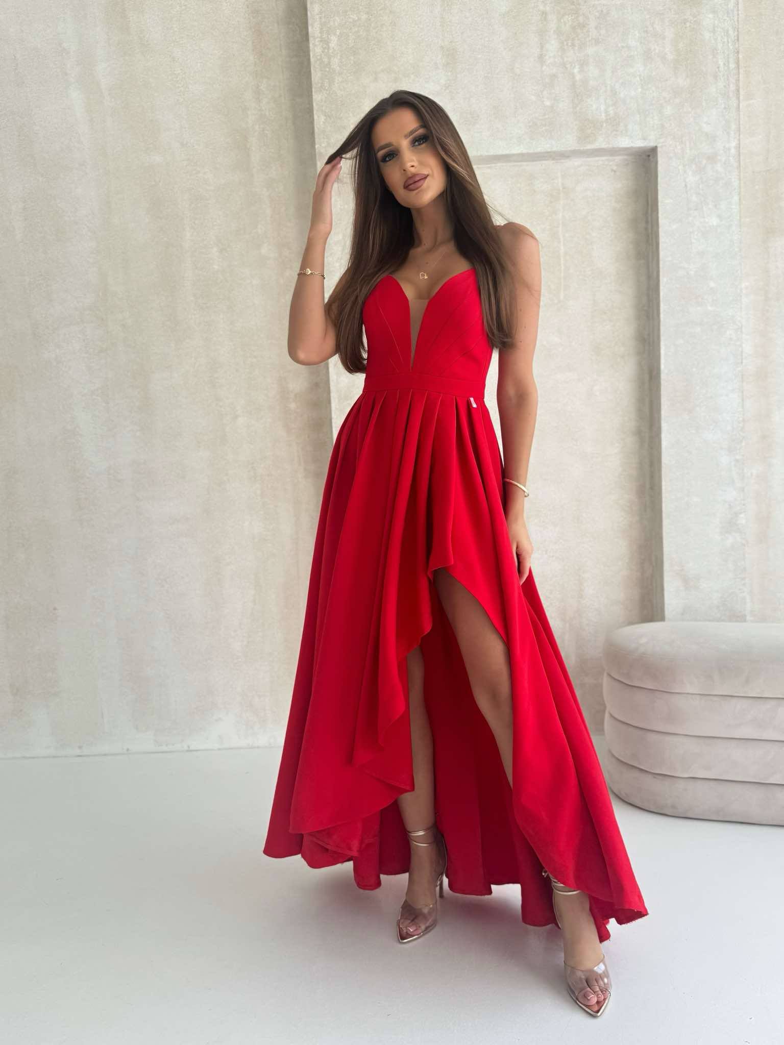 Bride czerwona - Lou zdjęcie 1