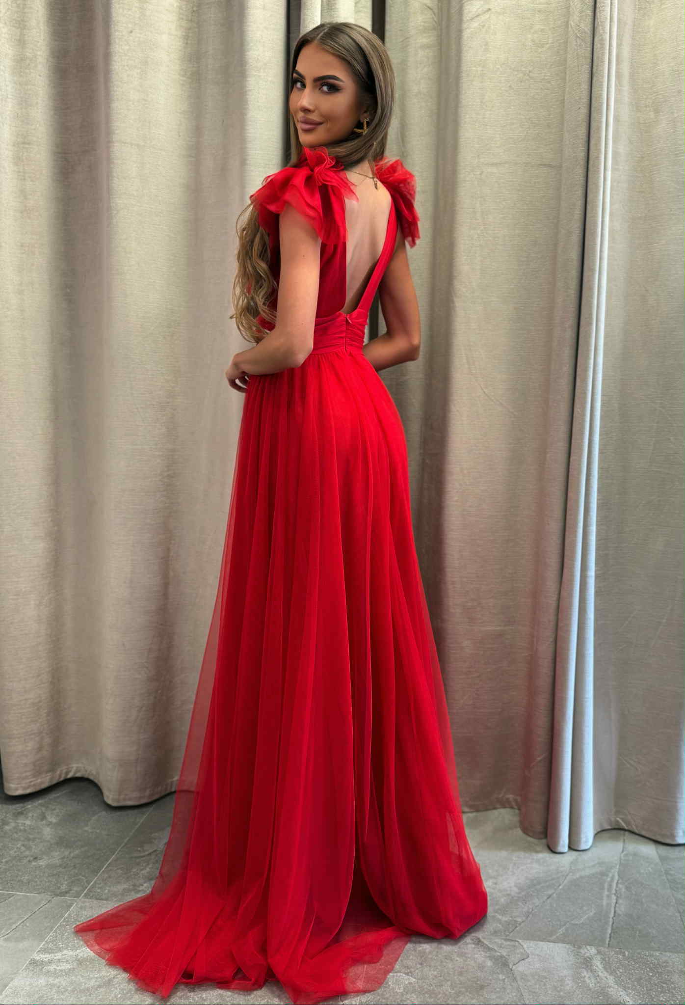 Greta czerwona